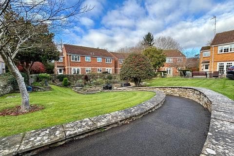 Apartment - Greenway Lane, Charlton Kings, Cheltenham