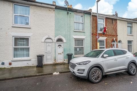 Terraced house - Winchester Road, Hampshire PO2