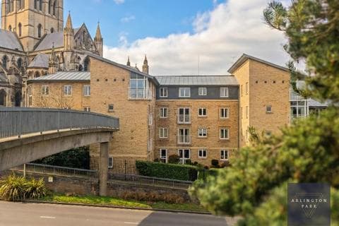 Retirement property - Royal Arch Court, Norwich NR2