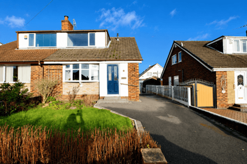Semi-detached house - West Grove, Westhoughton, BL5 2HU