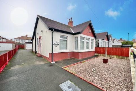 Bungalow - Lockerbie Avenue, Cleveleys FY5