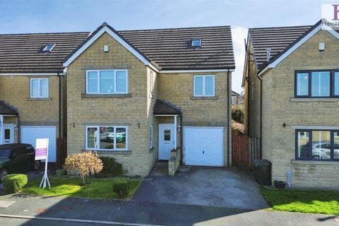 Detached house - Oakdale Grove, Wrose, Shipley