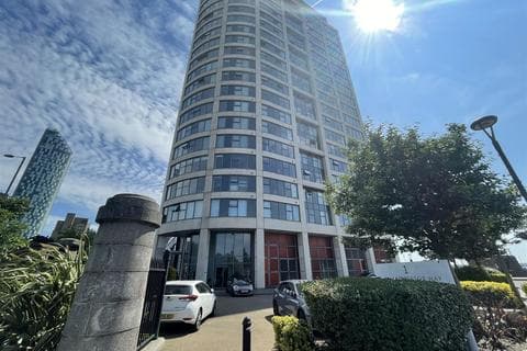 Apartment - William Jessop Way, Princes Dock, Liverpool L3