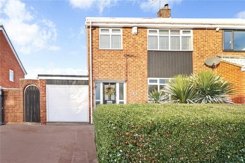 Semi-detached house - Carlton Crescent, Tyne and Wear SR3