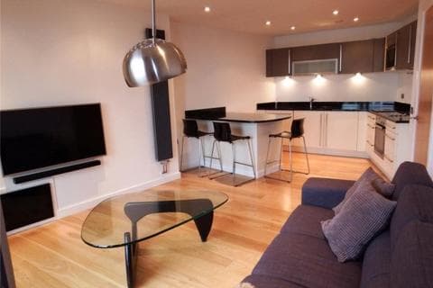 Apartment - Wharf Approach, Leeds LS1