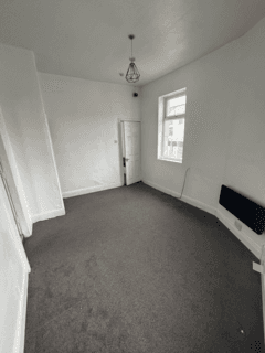 Flat - Clarendon Road, Blackpool