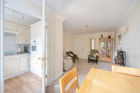 Apartment - Commercial Street, Gloucestershire GL50