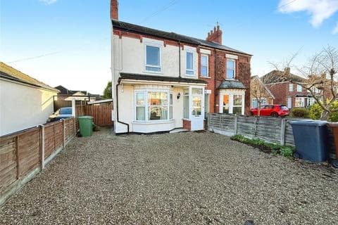 Semi-detached house - Hykeham Road, Lincolnshire LN6