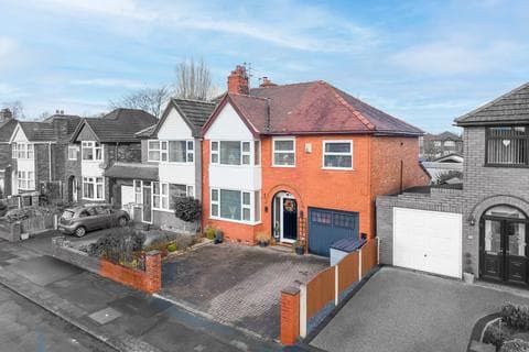 Semi-detached house - Whitfield Avenue, Paddington, WA1