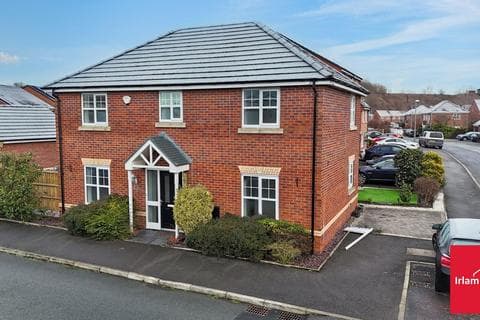 Detached house - Roseway Avenue, Cadishead, M44
