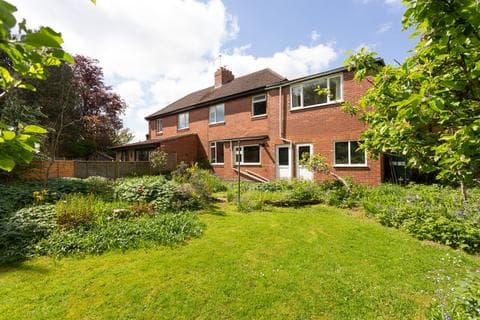 Semi-detached house - Irwin Avenue, York, YO31
