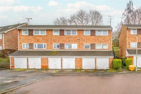 Apartment - Valleyside, Swindon SN1