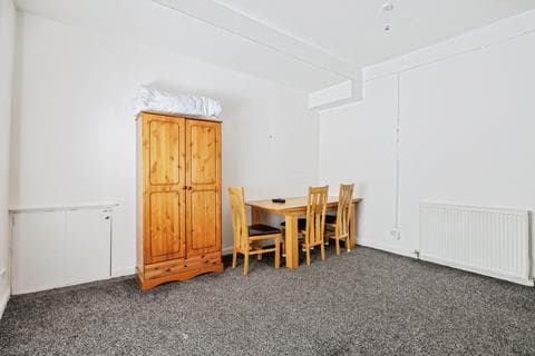 Flat - Victoria Road, Aberdeen, AB11