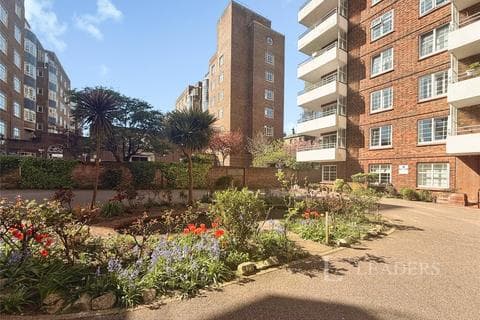 Apartment - Wilbury Road, Hove, East Sussex