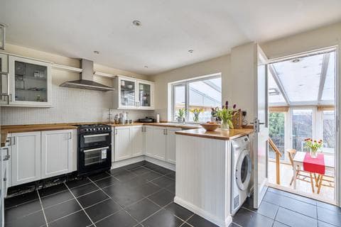 Terraced house - Sheridan Road, Somerset BA2