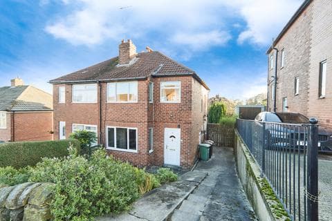 Semi-detached house - Cockshott Lane, Leeds, LS12