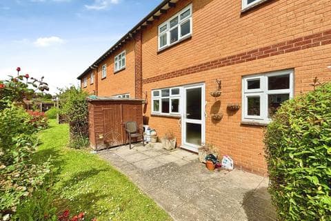 Apartment - Welland Court, Welland Lodge Road, Cheltenham
