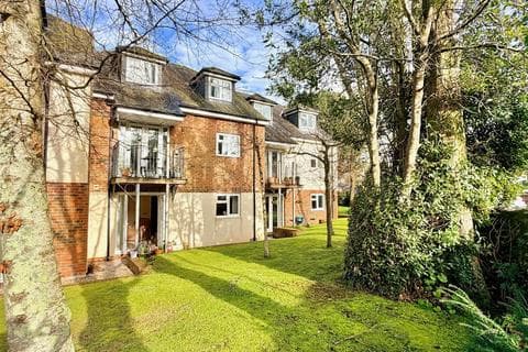 Apartment - Holland Road, Plymouth PL9