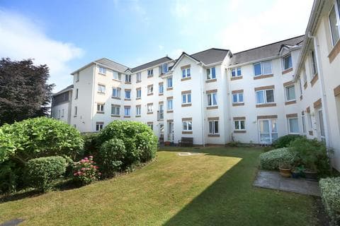 Flat - 18 Horn Cross Road, Plymouth PL9