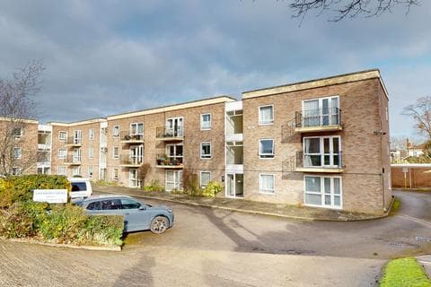Apartment - Overton Court, Overton Park Road