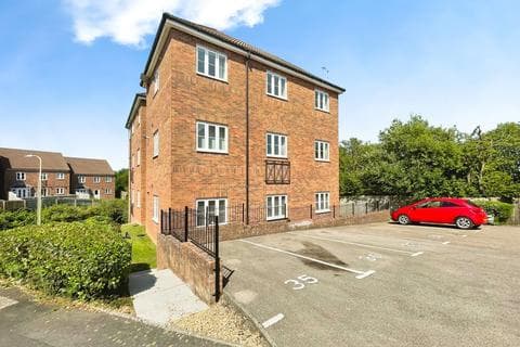 Apartment - Church Bell Sound, Bridgend, CF31