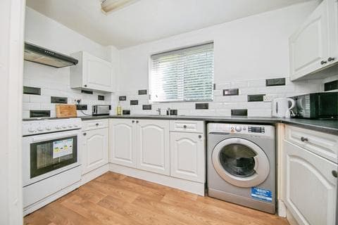 Flat - Dorchester End, Colchester, Essex, CO2