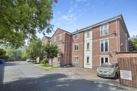 Flat - Jackdaw Close, Derby, DE22