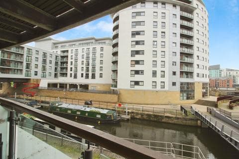 Flat - Chadwick Street, Leeds, West Yorkshire, LS10