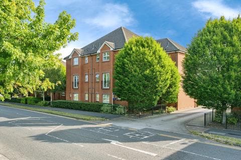 Flat - Kingsway South, Warrington, Cheshire, WA4