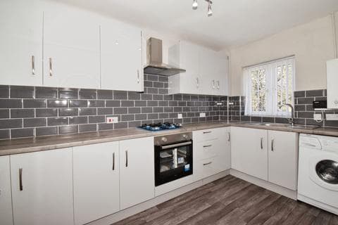 Flat - Long Street, Wigston, Leicestershire, LE18