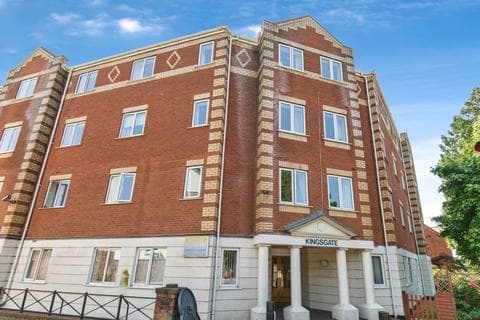 Flat - Kingsgate, Pennsylvania Road, Exeter, Devon, EX4