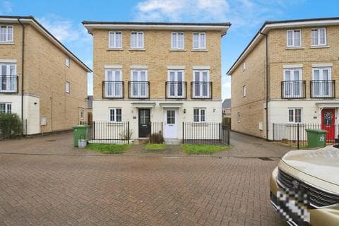 Semi-detached house - Marius Crescent, Hampton Hargate, Peterborough, Cambridgeshire, PE7