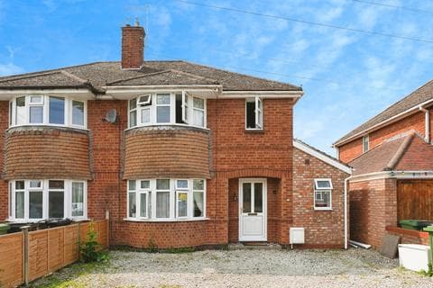 Semi-detached house - Woodstock Road, Worcester, Worcestershire, WR2