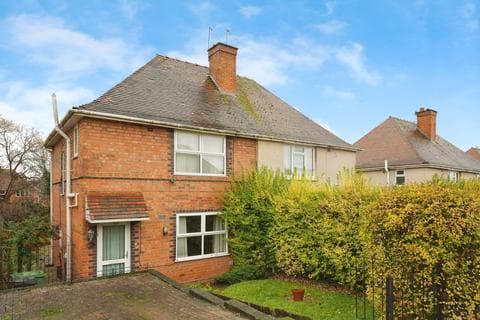 House - May Avenue, Worcester, Worcestershire, WR4