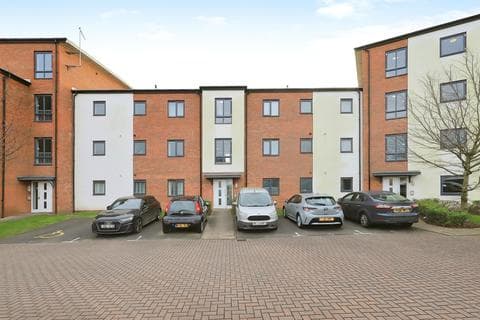 Flat - Akron Drive, Wolverhampton, West Midlands, WV10