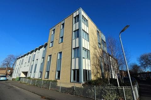 Flat - INVESTORS ONLY. Tenants In Situ. Pottery Terrace, Newport