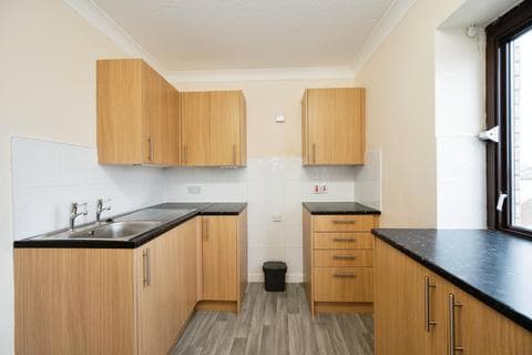 Flat - Clarence Parade, Southsea, Hampshire, PO5