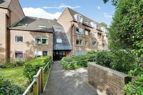 Flat - Wimborne Road, Bournemouth, BH2