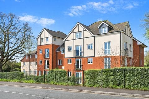 Flat - Belle Vue Road, BOURNEMOUTH, Dorset, BH6