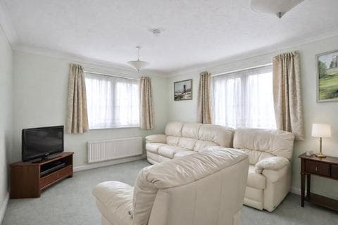 Flat - Belle Vue Road, BOURNEMOUTH, Dorset, BH6