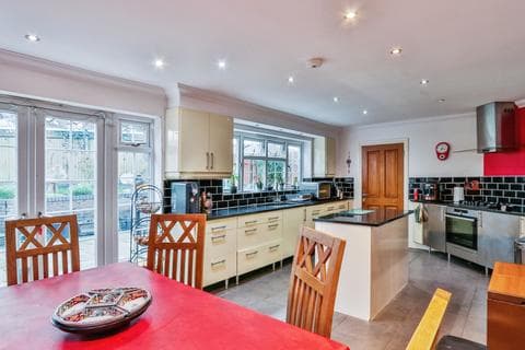 Detached house - Talbot Road, BOURNEMOUTH, Dorset, BH9