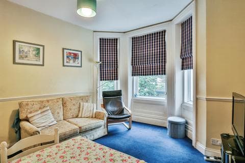 Flat - Westby Road, Bournemouth, Dorset, BH5