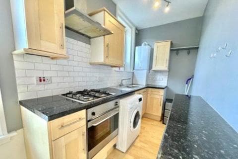 Flat - Argyll Road, Bournemouth, BH5