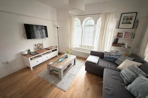 Flat - Sea Road, Boscombe, Bournemeouth, Dorset, BH5