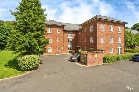 Flat - Langcliffe Place, Radcliffe, Manchester, Greater Manchester, M26