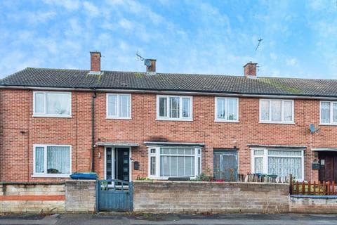 4 bedroom terraced house for sale