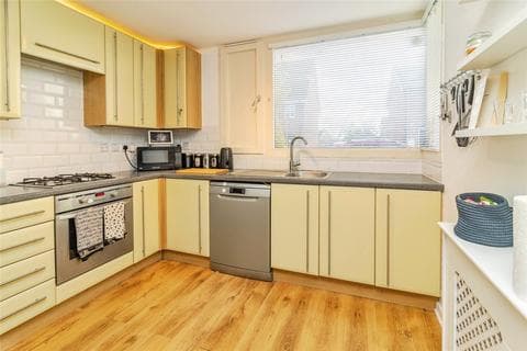 Terraced house - Milland Way, MILTON KEYNES, Buckinghamshire, MK4