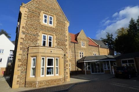 Flat - Wardington Court, Welford Road, Kingsthorpe, Northampton, NN2