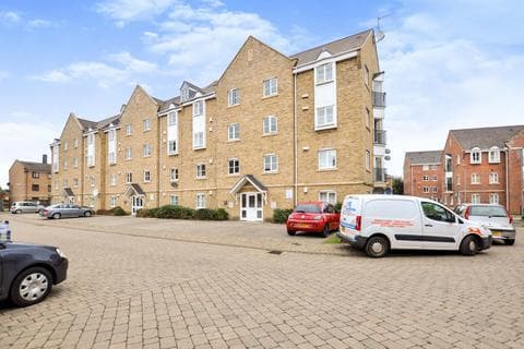 Flat - Henry Bird Way, Northampton, NN4