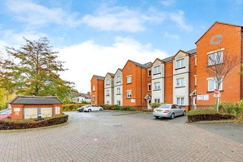 Flat - Military Road, Northampton, Northamptonshire, NN1